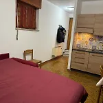 Alpine Serenity Semesterbostad *